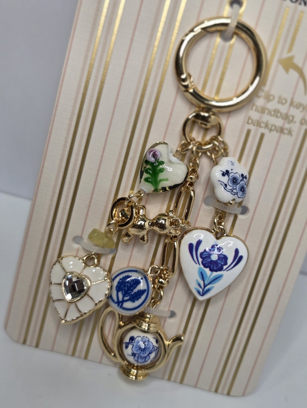 🤍▪️piper k▪️ UK Gold and White Teapot  Glass/Glass Stones  Floral Bag Charm - Picture 4 of 9